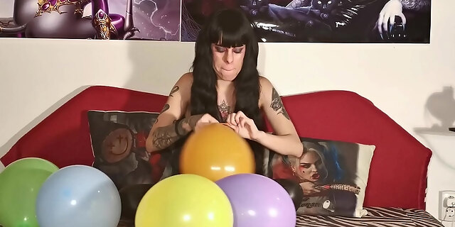 amateur,blowjob,fetish,goth,hd,hungarian,petite,sex,skinny,teen,