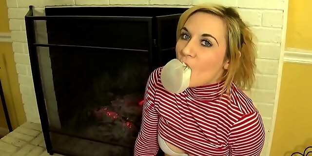Play Snowy Bubbles  XXX Porn Videos Snowy Bubbles  free porno movies: 1 Porn Video
