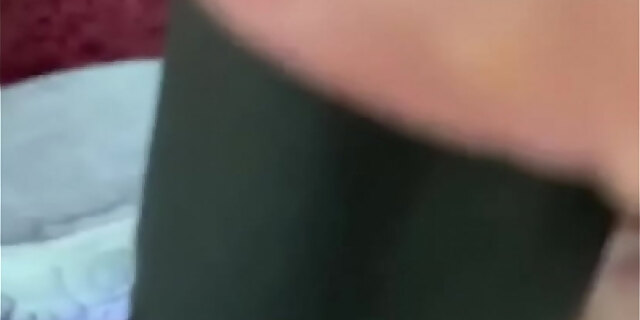 amateur,dildo,masturbation,milf,pussy,slut,