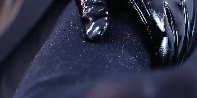 feet,molten,pantyhose,