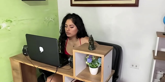 amateur,car,dildo,latina,lesbian,masturbation,office,pussy,secretary,