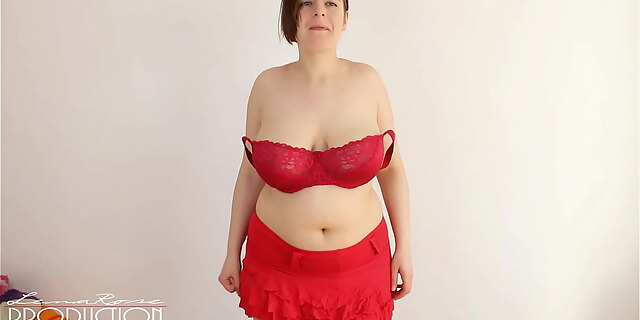 ass,big ass,big tits,boobs,bra,natural tits,