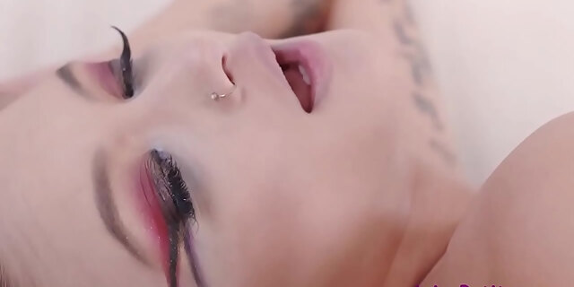 asian,bbw,bisexual,busty,cougar,hardcore,interracial,lesbian,milf,mom,oral,