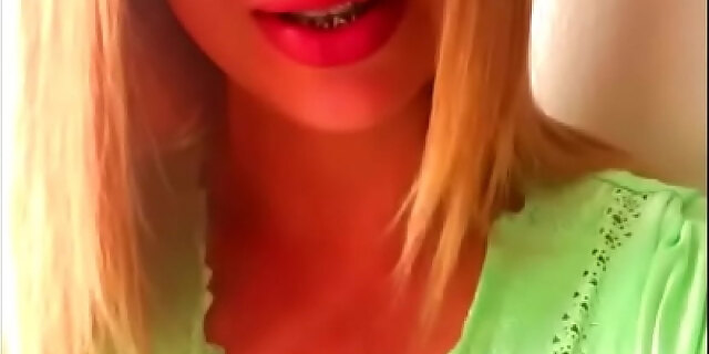 boobs,closeup,homemade,masturbation,milf,nude,