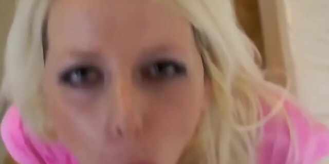 adorable,molten,pissing,pussy,tight,