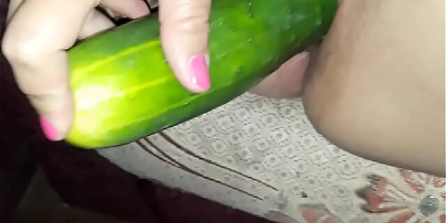 cucumber,masturbation,wife,