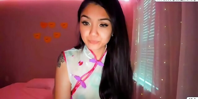 asian,beauty,cosplay,costume,fingering,masturbation,slut,webcam,