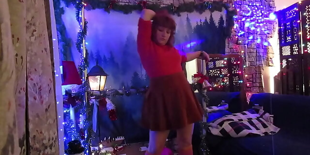 amateur,cosplay,costume,homemade,milf,pussy,redhead,wife,