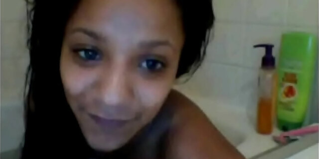 amateur,boobs,latina,webcam,