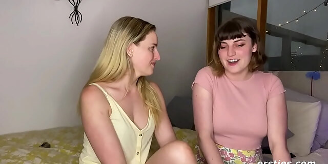 amateur,ass,babes,big tits,blonde,brunette,couple,feet,german,kissing,lesbian,library,natural tits,real,