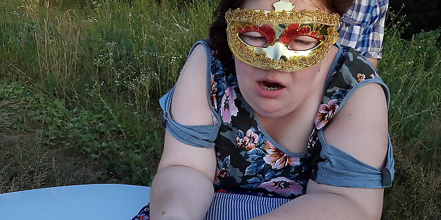 amateur,bbw,blowjob,chubby,milf,outdoor,pawg,public,russian,russian milf,