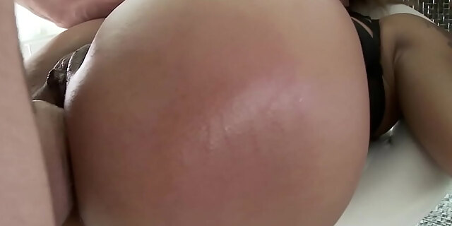 anal,anal orgasm,ass,babes,black,cumshot,deepthroat,doggystyle,extreme,hardcore,interracial,orgasm,reverse cowgirl,rough,submissive,