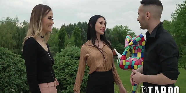 amateur,big ass,blowjob,hardcore,petite,pov,real,reality,skinny,small tits,teen,