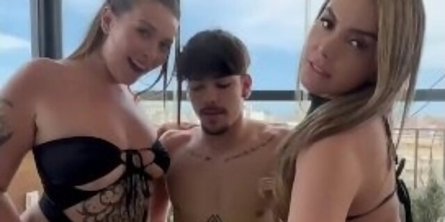 amateur,blowjob,female orgasm,ffm,hardcore,licking,pussy,rough,sex,spray,squirting,threesome,