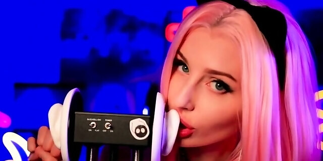 amateur,masturbation,redhead,solo,toys,webcam,