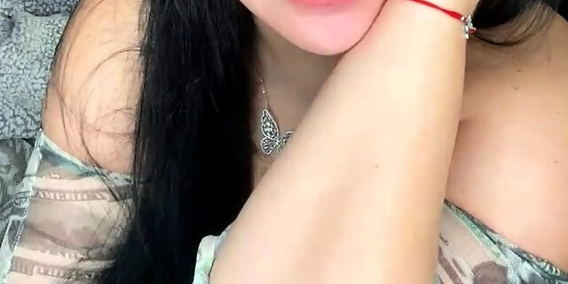 amateur,boobs,brunette,busty,solo,toys,