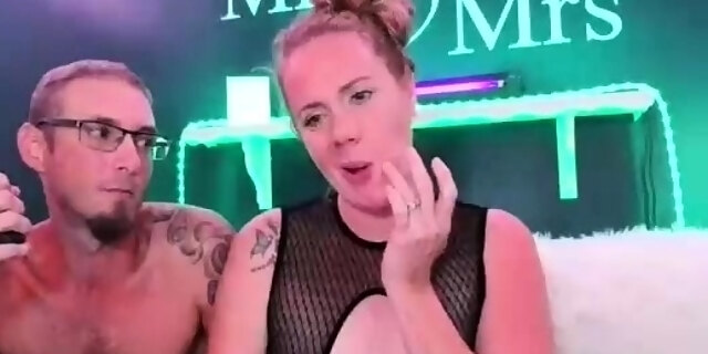 amateur,blowjob,boobs,masturbation,milf,solo,webcam,