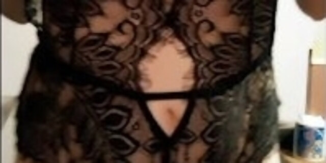 amateur,babes,brunette,celebrity,lingerie,molten,petite,pretty,reality,small tits,solo,