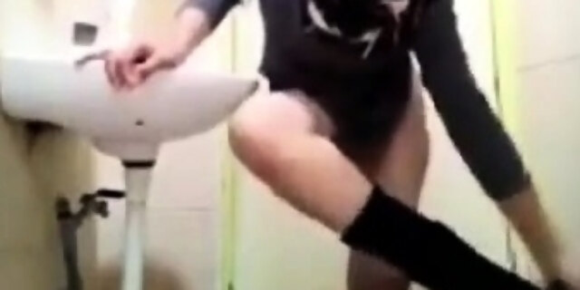 amateur,amateur teen,british,masturbation,solo,teen,