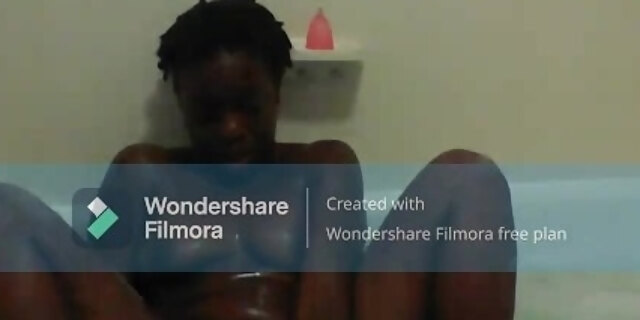 amateur,dildo,ebony,masturbation,petite,pussy,small tits,solo,toys,vibrator,wet pussy,