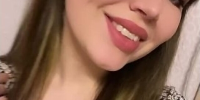 amateur,babes,beauty,outdoor,public,solo,