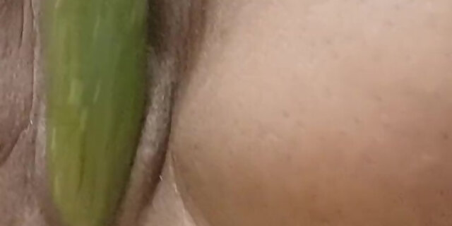 amateur,babes,big ass,creampie,cucumber,ebony,fat,female orgasm,indian,old,orgasm,pussy,solo,