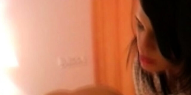 amateur,blonde,brunette,fingering,masturbation,milf,sensual,solo,toys,