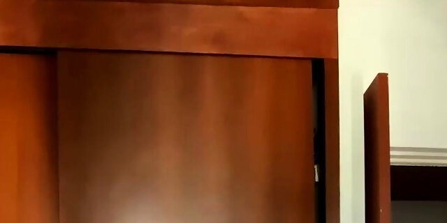 amateur,boobs,brunette,dildo,masturbation,solo,teen,toys,webcam,