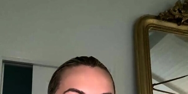 amateur,blonde,boobs,softcore,solo,webcam,