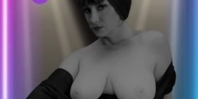 amateur,big tits,boobs,mature,milf,mom,old,pawg,solo,