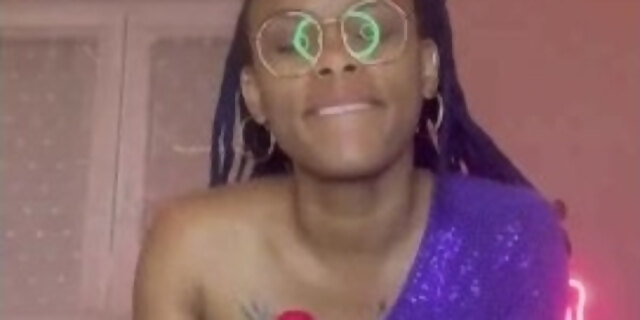 amateur,babes,black,deepthroat,ebony,french,petite,small tits,solo,