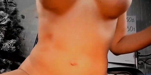 amateur,anal,anus,big tits,blonde,boobs,busty blonde,slut,solo,toys,webcam,