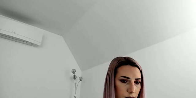 amateur,blonde,boobs,milf,softcore,solo,webcam,