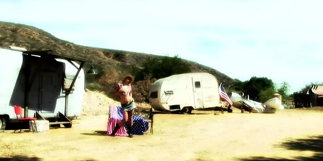 amateur,blonde,hd,masturbation,outdoor,solo,