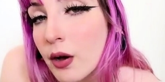 amateur,boobs,milf,softcore,solo,tiny,webcam,