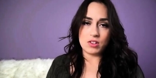 amateur,brunette,softcore,solo,webcam,