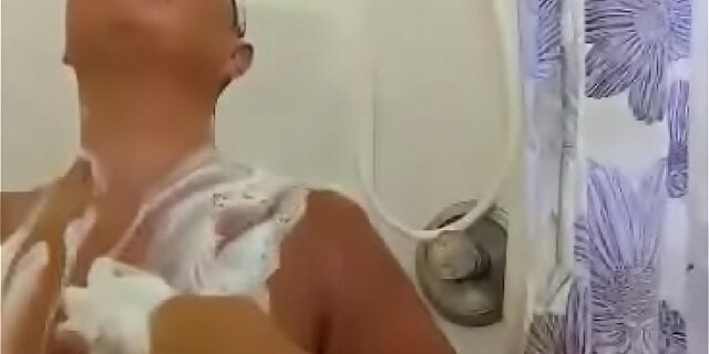 boobs,granny,masturbation,milf,shower,solo,