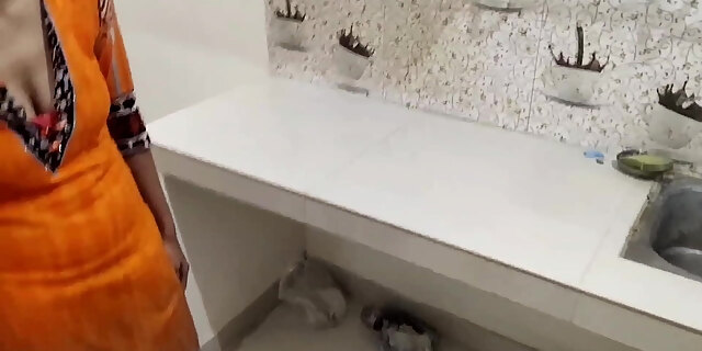 beautiful teen,college,dirty,exotic,hd,husband,indian,kitchen,molten,sex,talk,tight,wife,