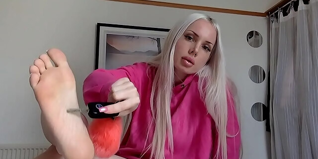 british,celebrity,feet,naughty,pretty,teen,