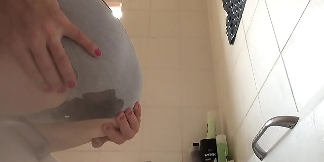 ass,fetish,girlfriend,lingerie,molten,panties,pissing,pussy,solo,squirting,