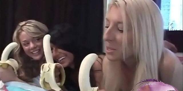 amateur,babes,banana,blonde,blowjob,blowjobs,girlfriend,juicy,lesbian,licking,lingerie,natural tits,pussy,teen,