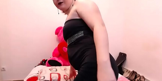 amateur,ass,big ass,brunette,fetish,natural tits,petite,public,pussy,shaved,small tits,teen,webcam,