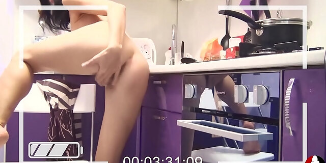 amateur,babes,fingering,hairy,homemade,masturbation,natural tits,orgasm,petite,real,reality,skinny,small tits,solo,teen,webcam,