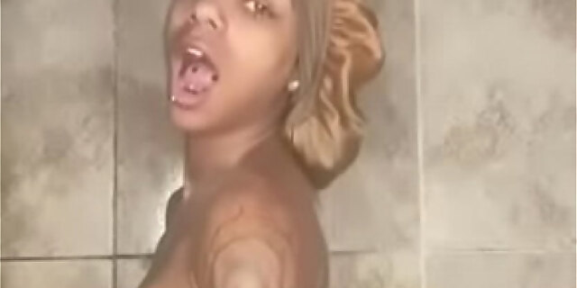 ebony,juicy,masturbation,teen,