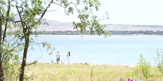 amateur,big tits,blowjob,boobs,brunette,busty,cowgirl,cumshot,doggystyle,european,outdoor,public,reality,sex,spanish,