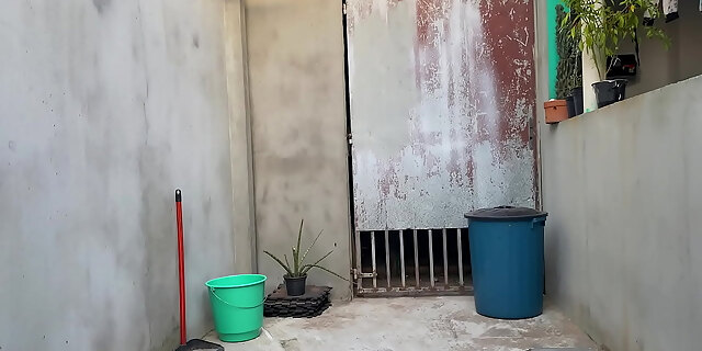 ass,big ass,bra,exotic,latina,maid,redhead,